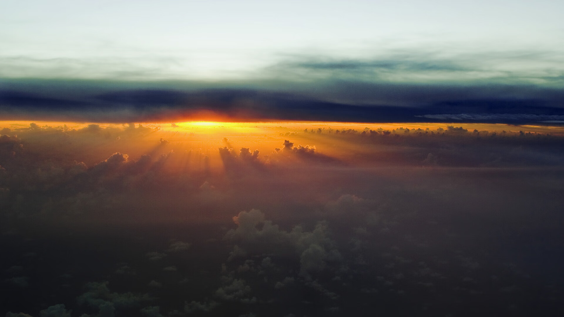 爱游戏在线-巨人陨落之夜，迈凯伦横扫红牛，勒克莱尔独舞破魔咒