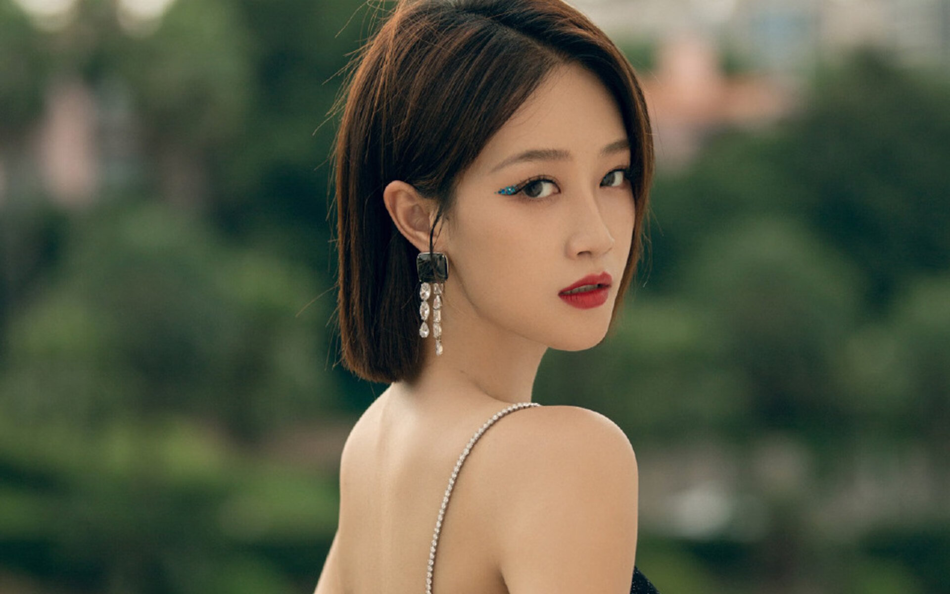 爱游戏-致命三分雨！魔术客场压制快船，米切尔化身关键先生